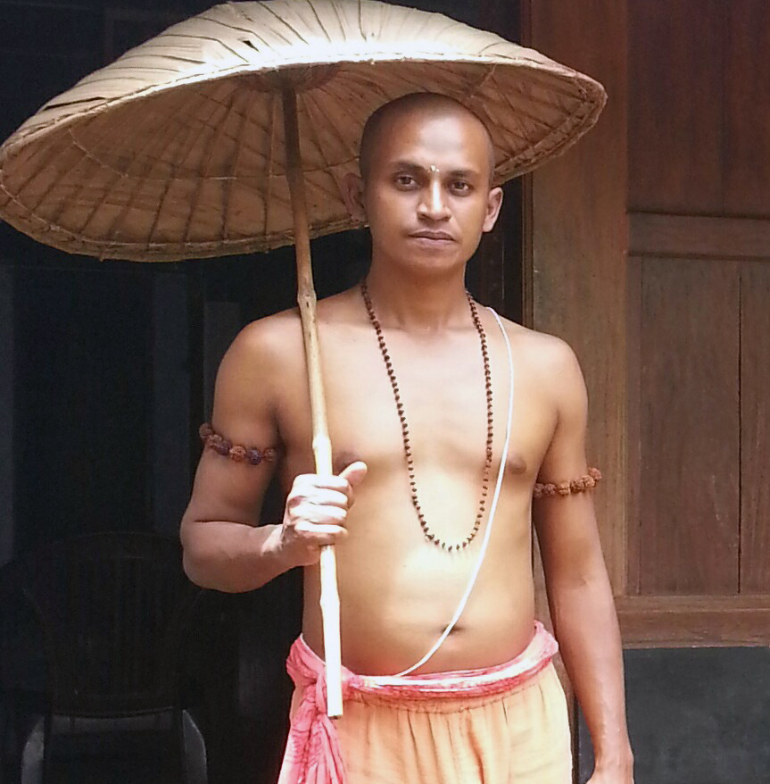 Guruji Murugan Chillayah Guruji Murugan Chillayah, Guru Yogi & Grandmaster of Indian Traditional Arts, Email: murugan@murugan.world